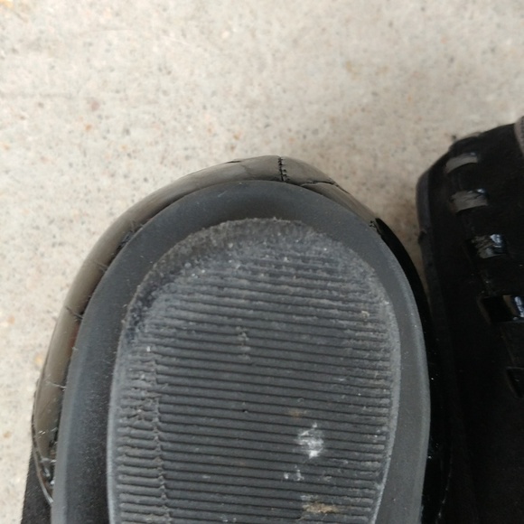 Vaneli Black Flats Patten Leather and Suede - Picture 6 of 8